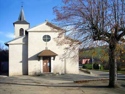 Entrée principale de l'église, St-Michel-de-St-Geoirs